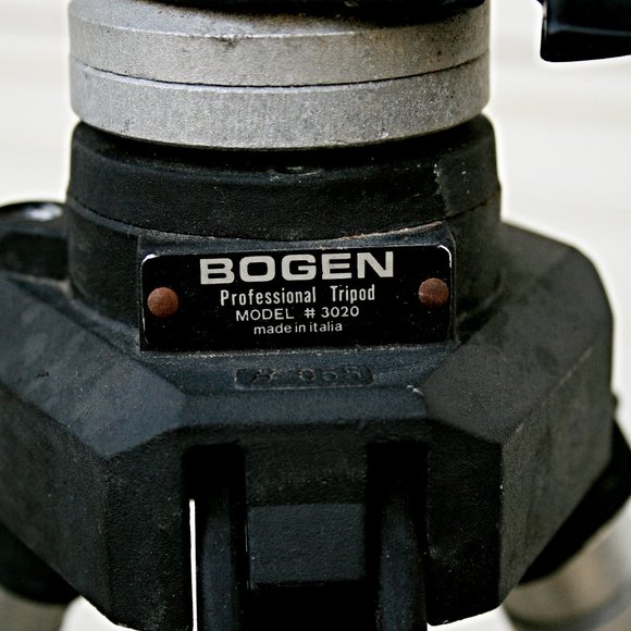 Bogen Cameras, Photo & Video Bogen 320 Professional Quality Tripod